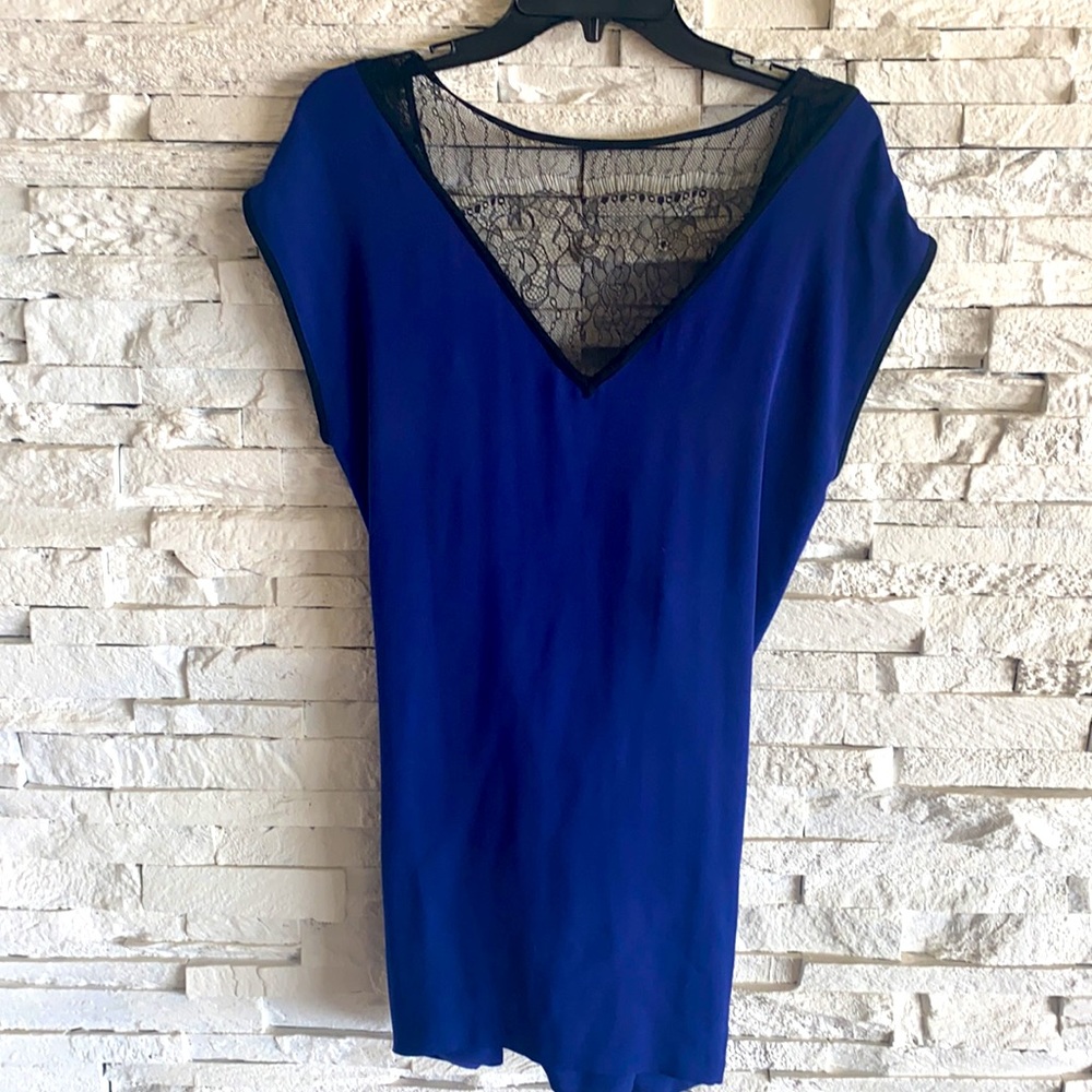 100% silk dress. Size 2. Royal blue.